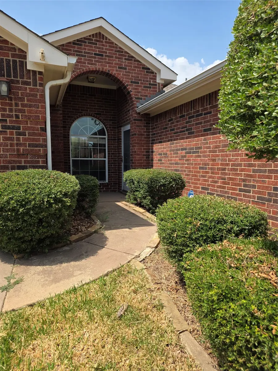 307 Dimes Street, Arlington, TX 76002 - #2