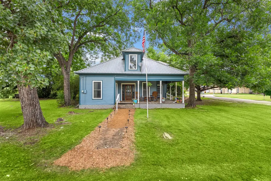 601 W 5th Street, Maypearl, TX 76064 - #3