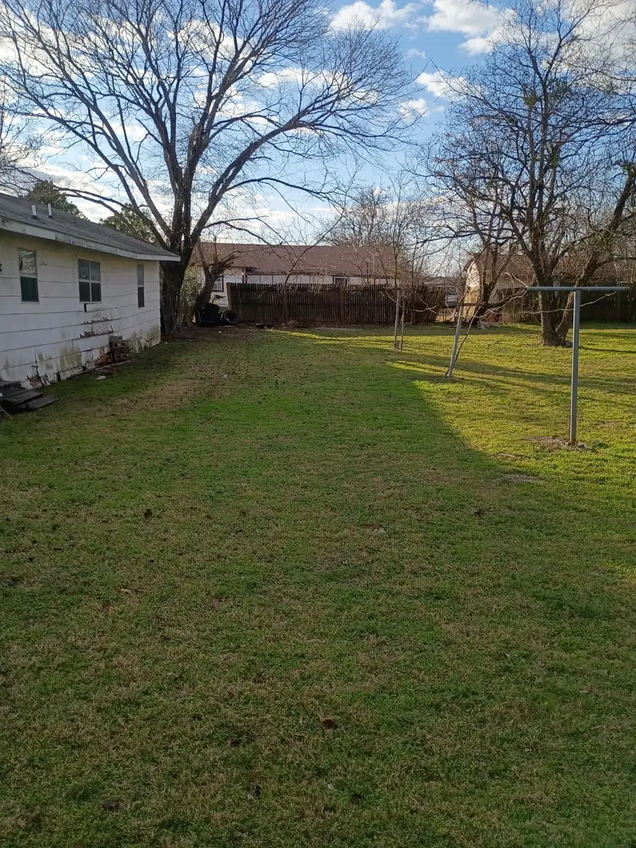 505 W 1st Street, Ellis, TX 75125 - #2