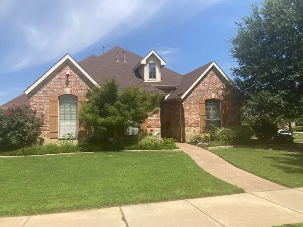 5900 Barton Springs Drive, North Richland Hills, TX 76180