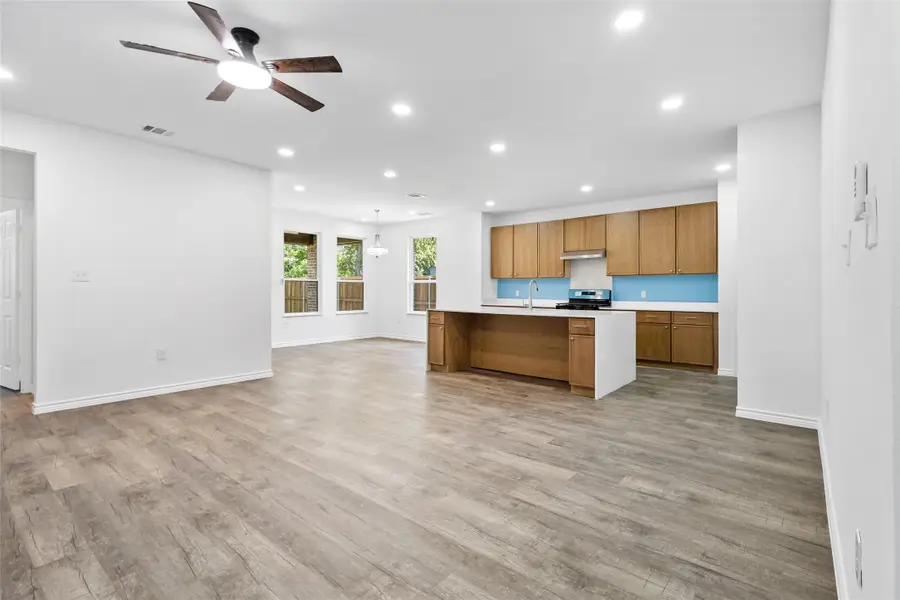 820 N Wood Street, Denton, TX 76209 - #2