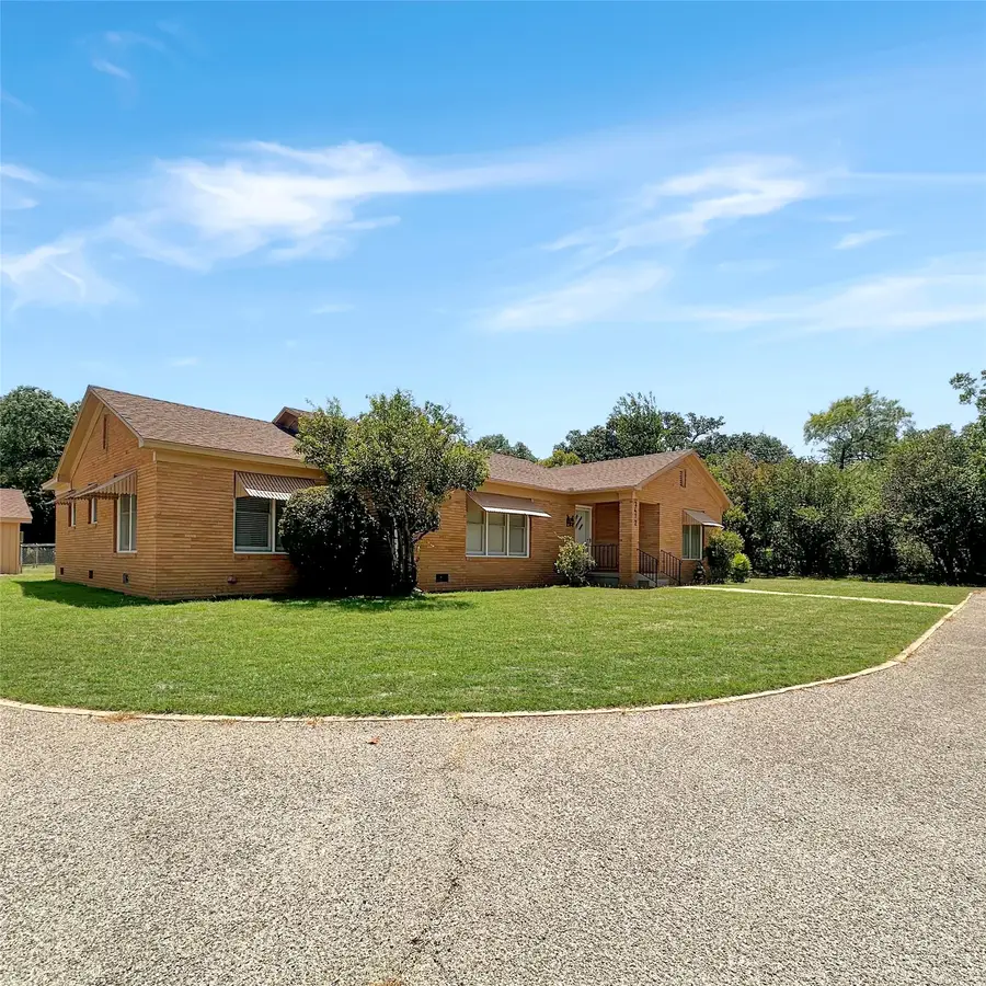 3412 4th Street, Brownwood, TX 76801 - #3