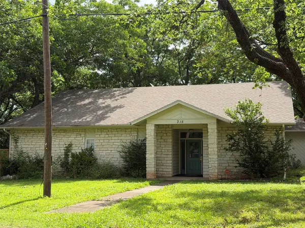315 S Broadway Street, Bells, TX 75414