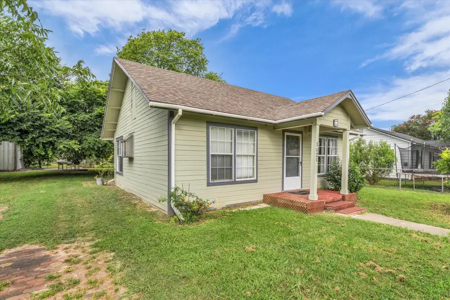1020 Fisher Street, Bellmead, TX 76705 - #3