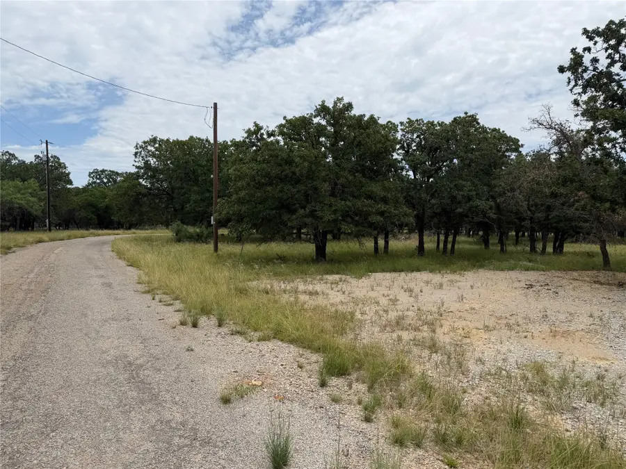 32 Oak Bluff Circle, May, TX 76857 - #2