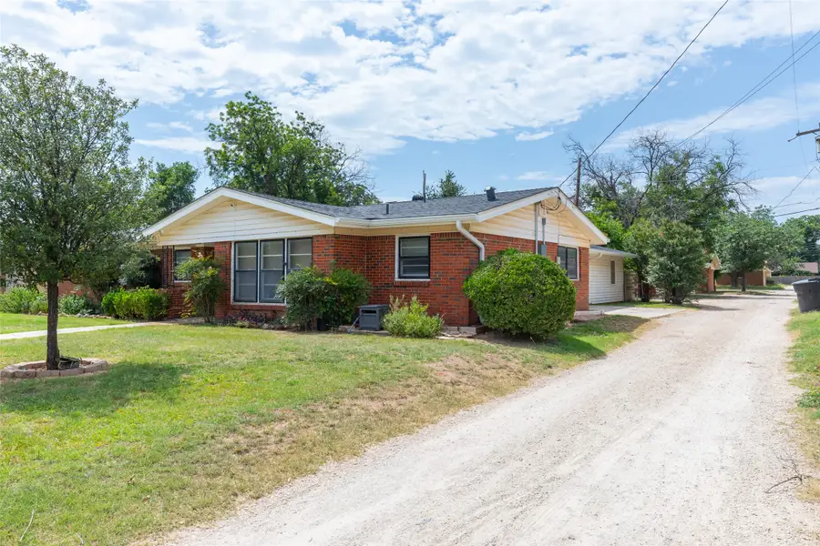3213 S 22nd Street, Abilene, TX 79605 - #3