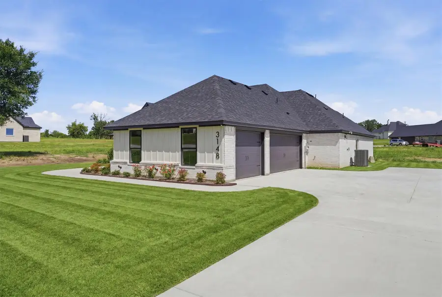 3148 Infinity Drive, Weatherford, TX 76087 - #3