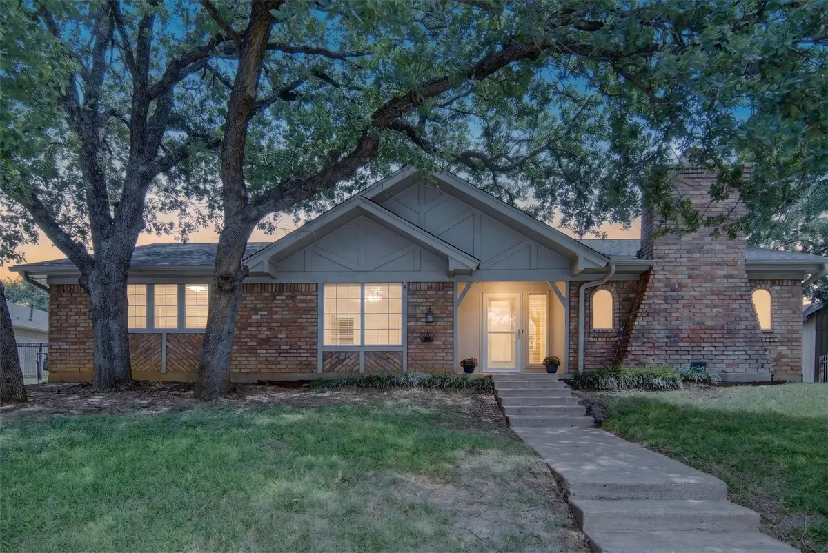 2208 Cambridge Drive, Hurst, TX 76054 - #1