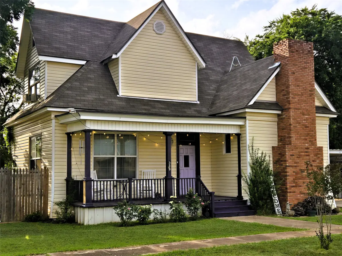 308 N San Jacinto Street, Whitney, TX 76692 - #1