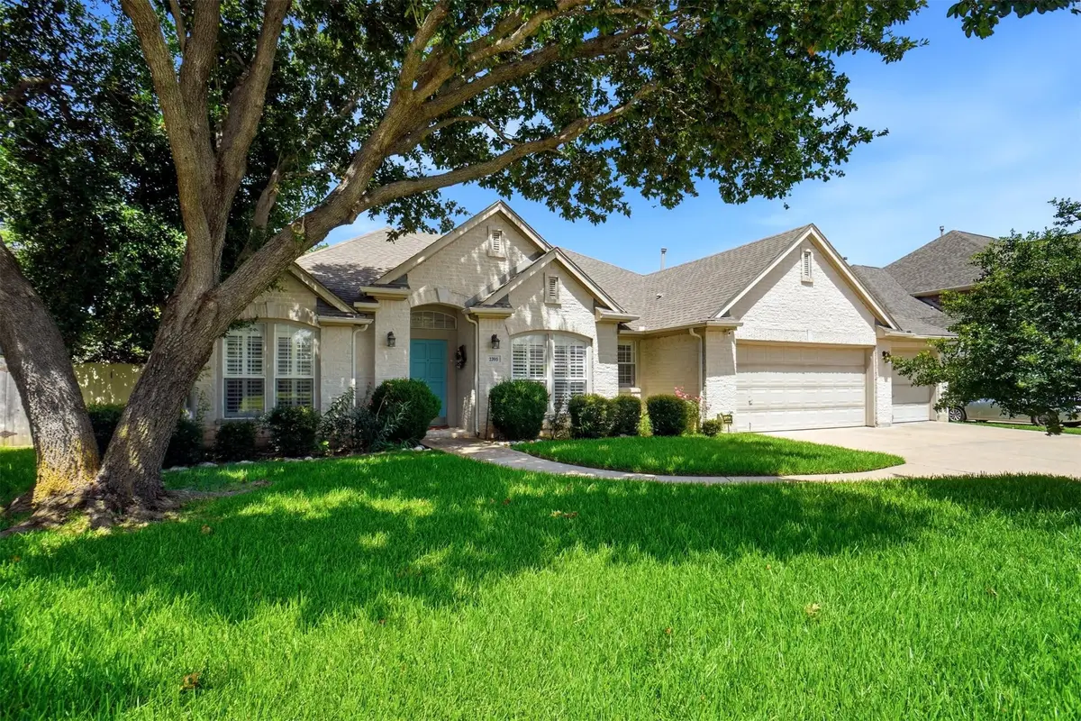 2705 Cliffwood Drive, Grapevine, TX 76051 - #1