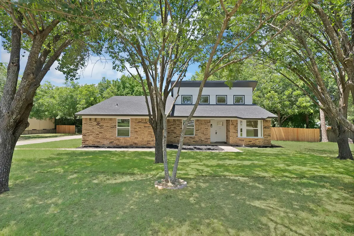 105 Oak Lane, Burleson, TX 76028 - #1