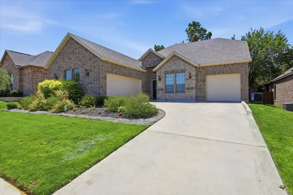 4428 Terraview Drive, Arlington, TX 76001