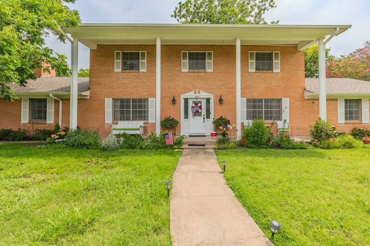2810 Tanglewood Drive, Commerce, TX 75428 - #1