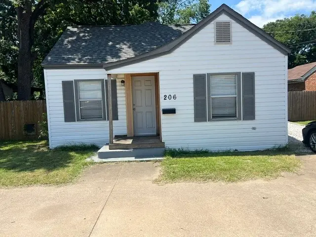 206 W 6th Street, Irving, TX 75060 - #1