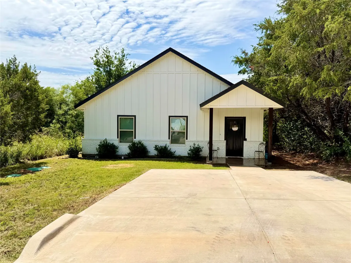 819 Arkansas River Drive, Granbury, TX 76048 - #1