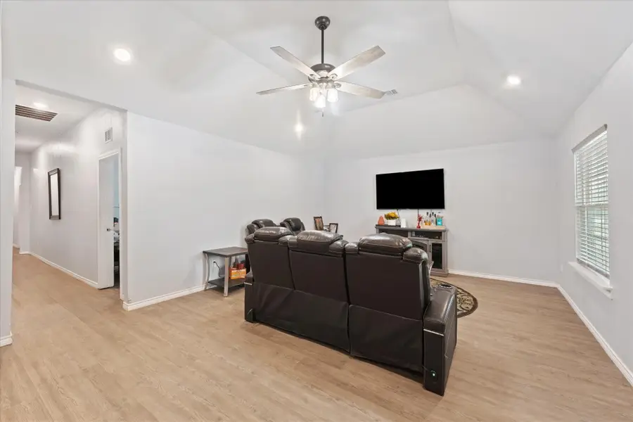 211 N Main Street, Crandall, TX 75114 - #3