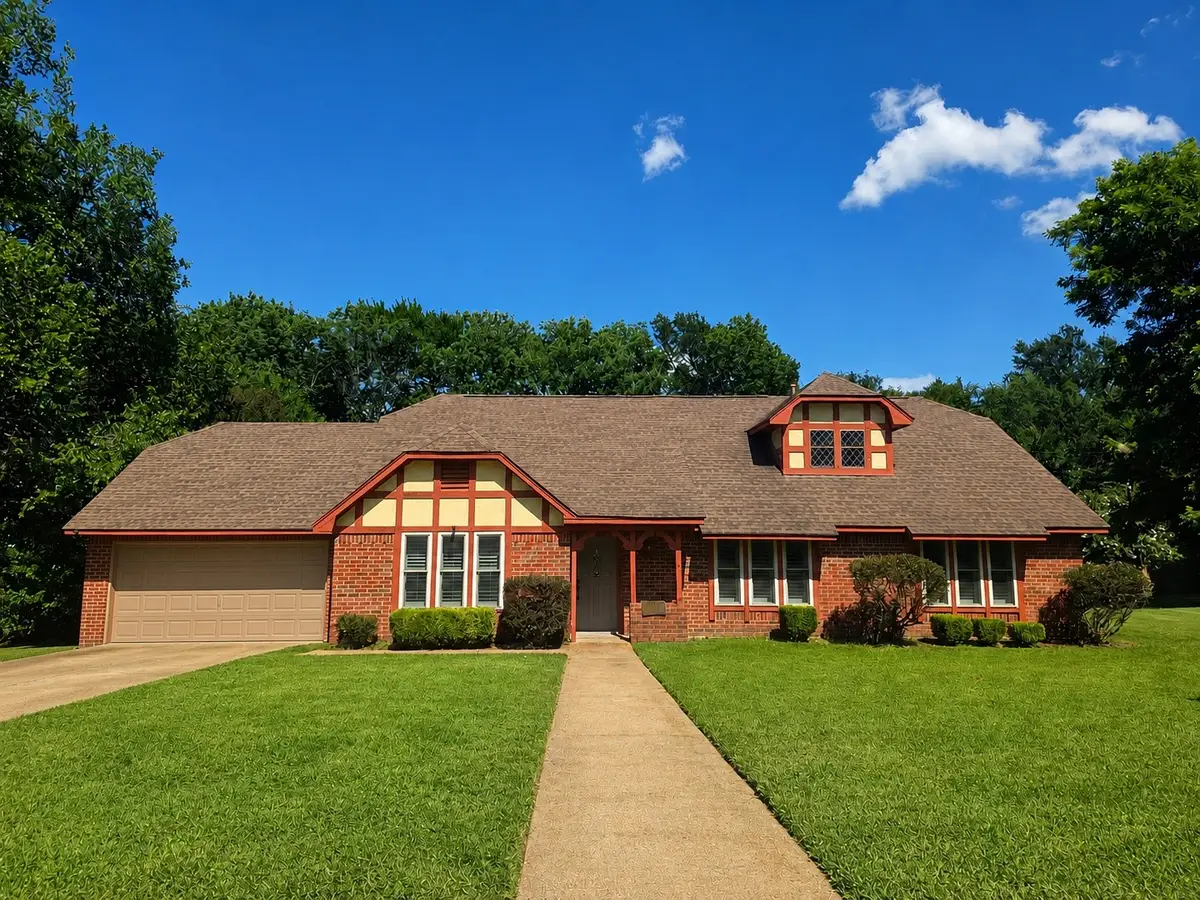 355 35th Street Se, Paris, TX 75460 - #1