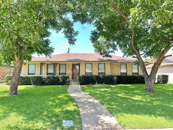 5823 Marview Lane, Dallas, TX 75227