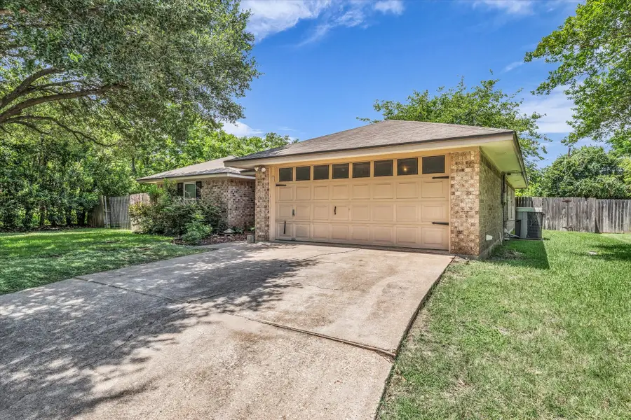 316 E Chapman Road, Hewitt, TX 76643 - #2