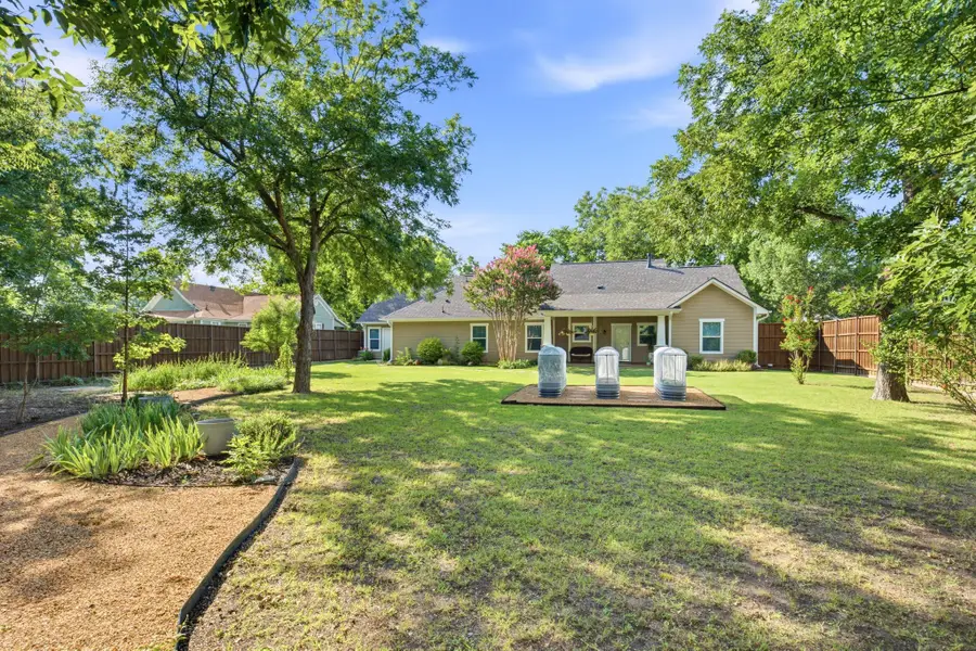 321 W Jefferson Street, Van Alstyne, TX 75495 - #2