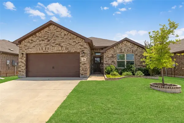 706 Presidio Street, Aubrey, TX 76227