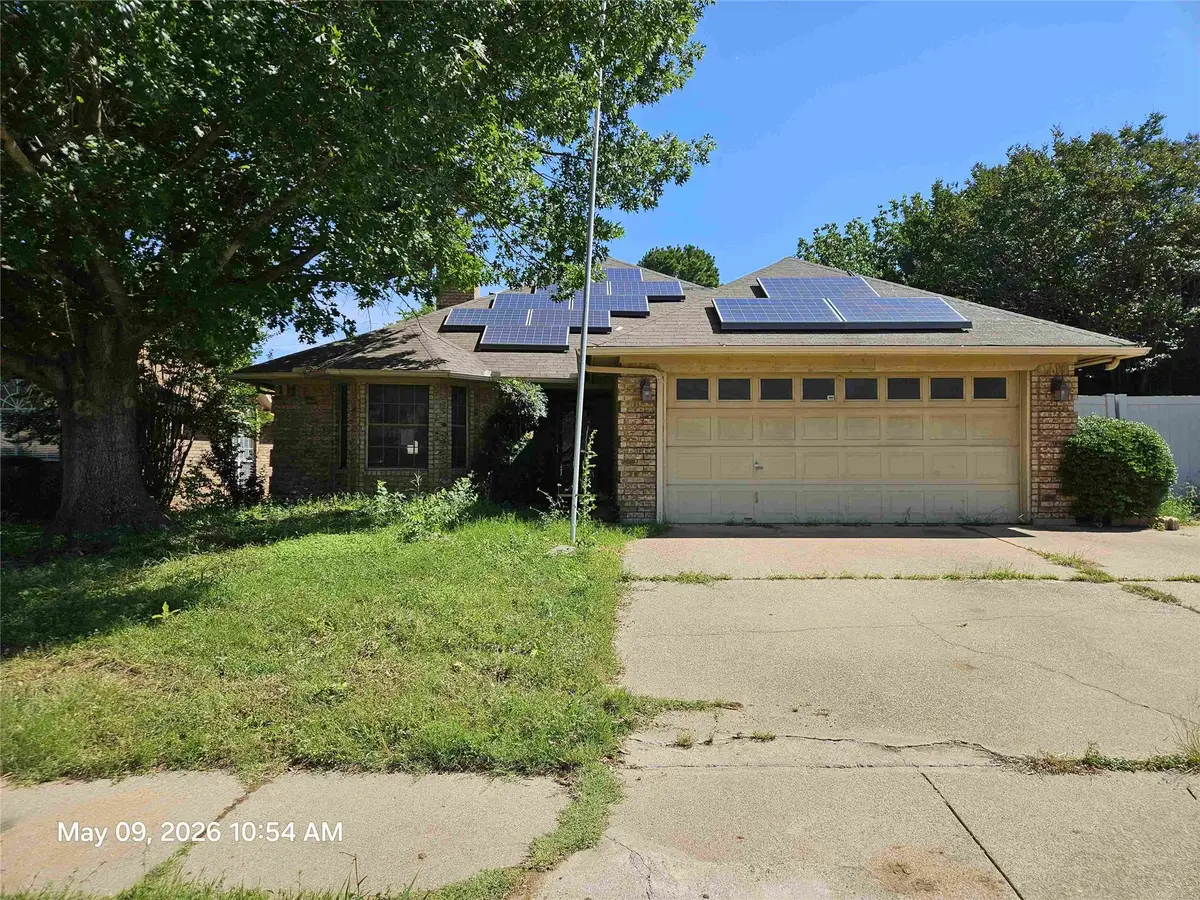 5817 Fox Hunt Drive, Arlington, TX 76017 - #1