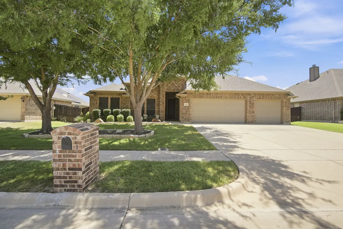 5610 Paradise Drive, Midlothian, TX 76065 - #1