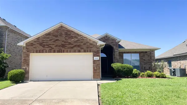 7810 Corona Court, Arlington, TX 76002