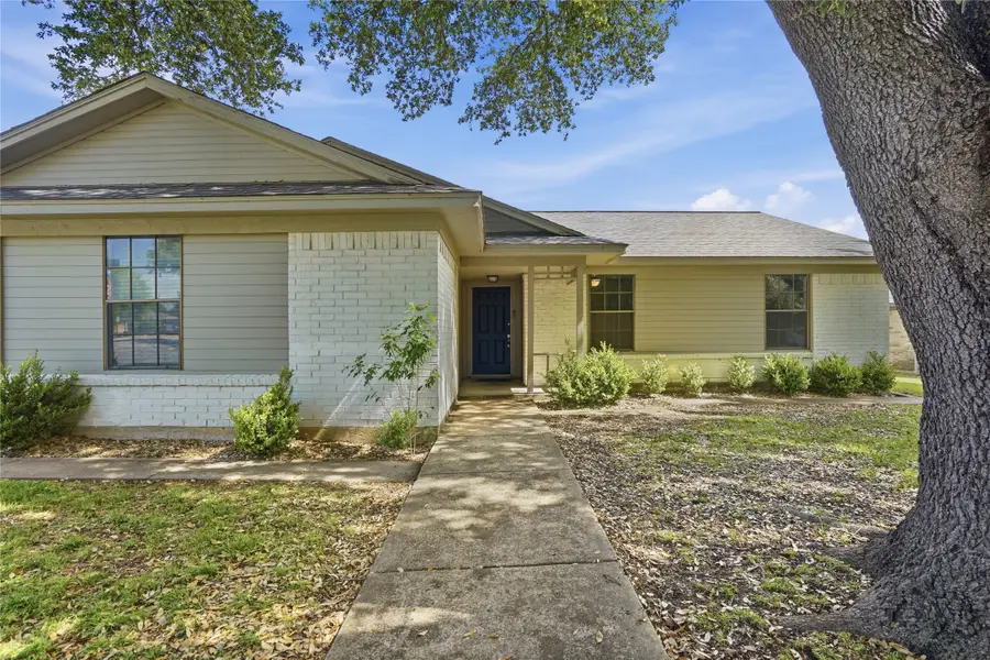 1701 Tobie Layne Street, Benbrook, TX 76126 - #3