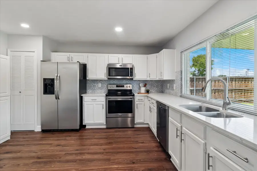 4900 Avery Circle, The Colony, TX 75056 - #2