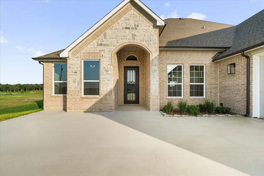 1052 Grison Circle, Corsicana, TX 75109 - #3