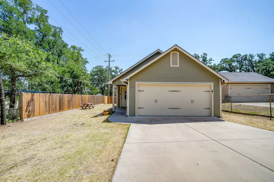 719 Harness Trail, Granbury, TX 76049 - #2