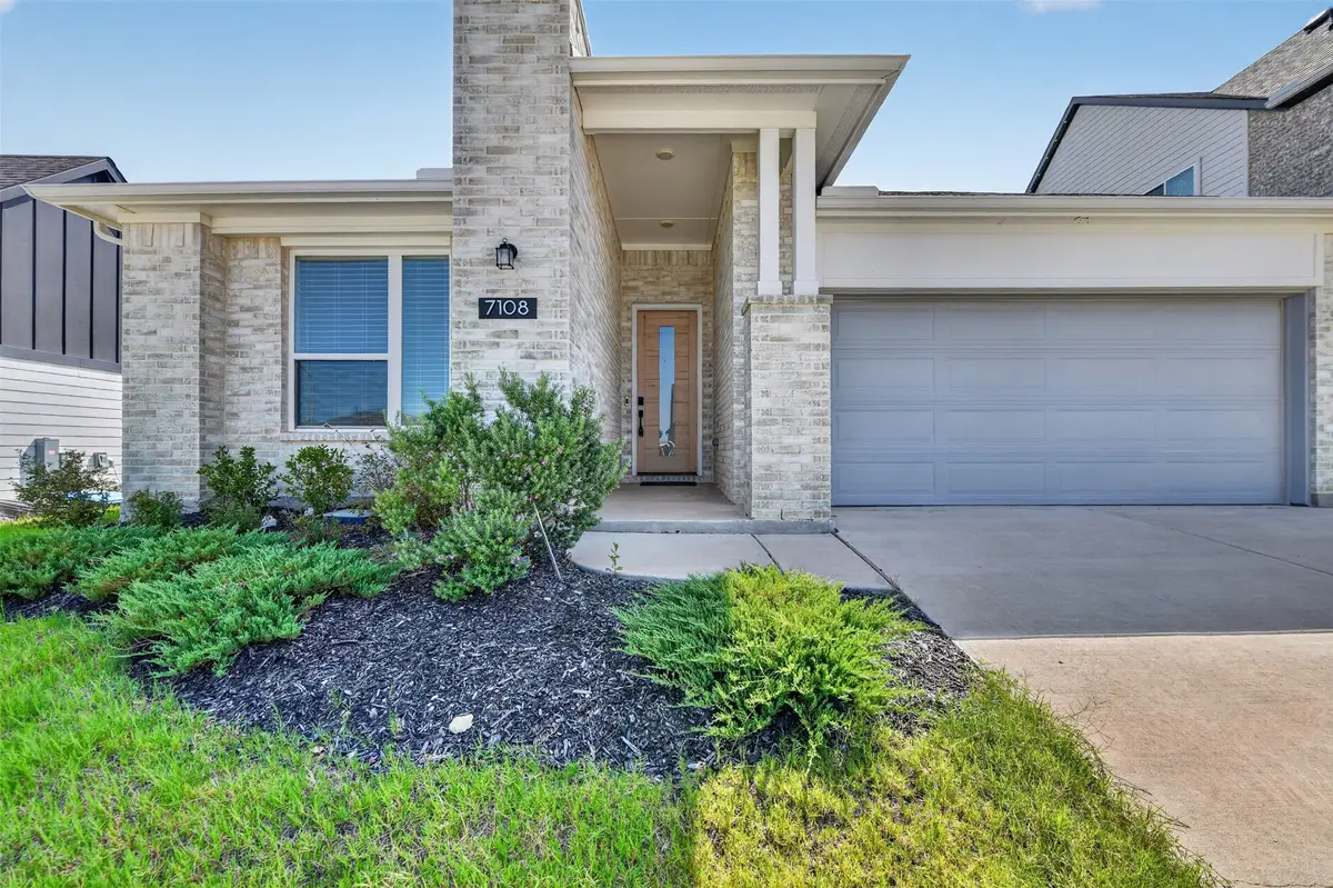 7108 Talon Bluff Drive, Fort Worth, TX 76179 - #1