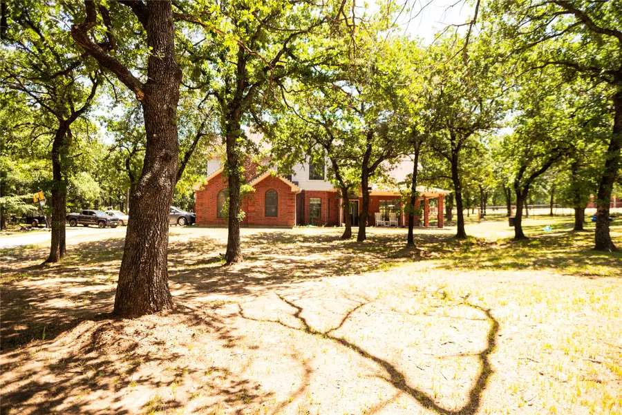 696 Indian Trail, Decatur, TX 76234 - #2