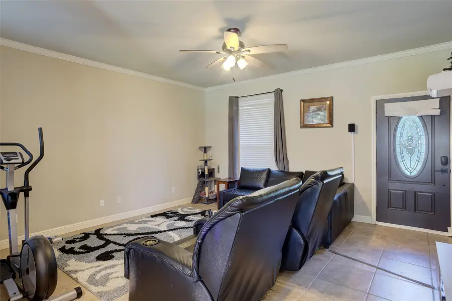 751 N Sherman Avenue, Van Alstyne, TX 75495 - #3