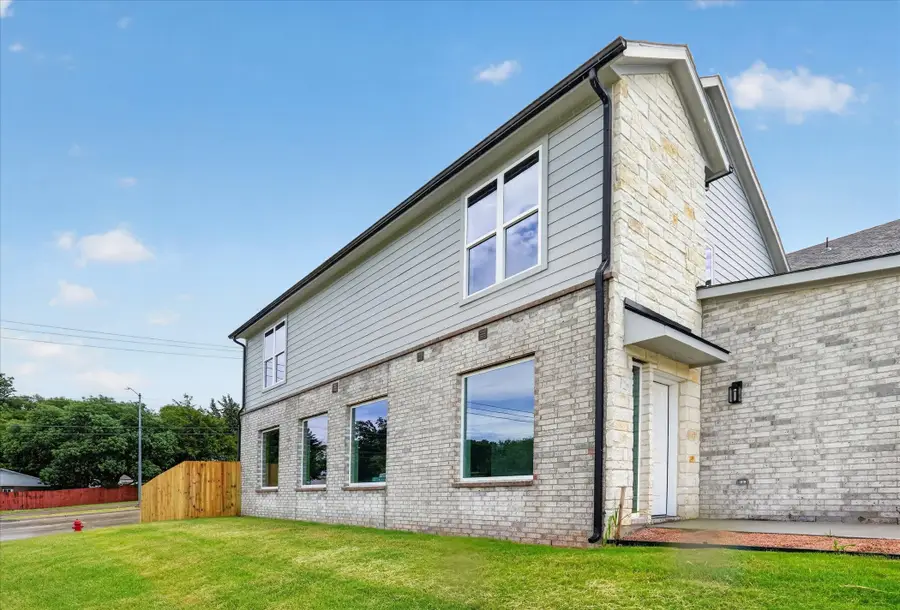 808 Premier, Grand Prairie, TX 75051 - #2