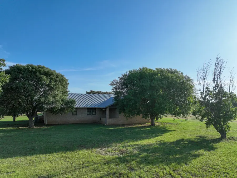 950 County Road 126, Moran, TX 76464 - #2