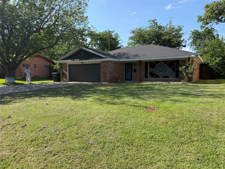 2406 W Broadview Street, Greenville, TX 75402 - #2
