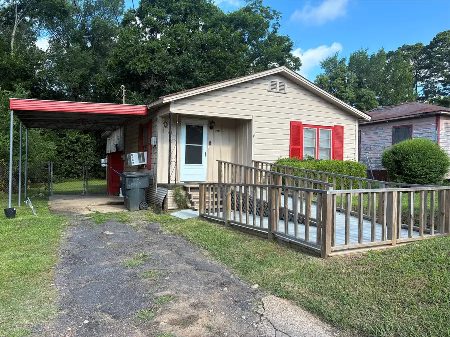 2056 Linear Street, Shreveport, LA 71107 - #2