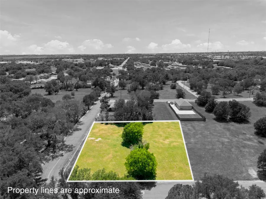 2625 S 7th Street, Waco, TX 76706 - #3