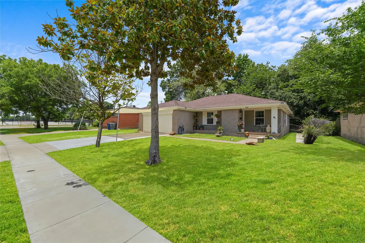 9209 Palisade Drive, Dallas, TX 75217 - #1