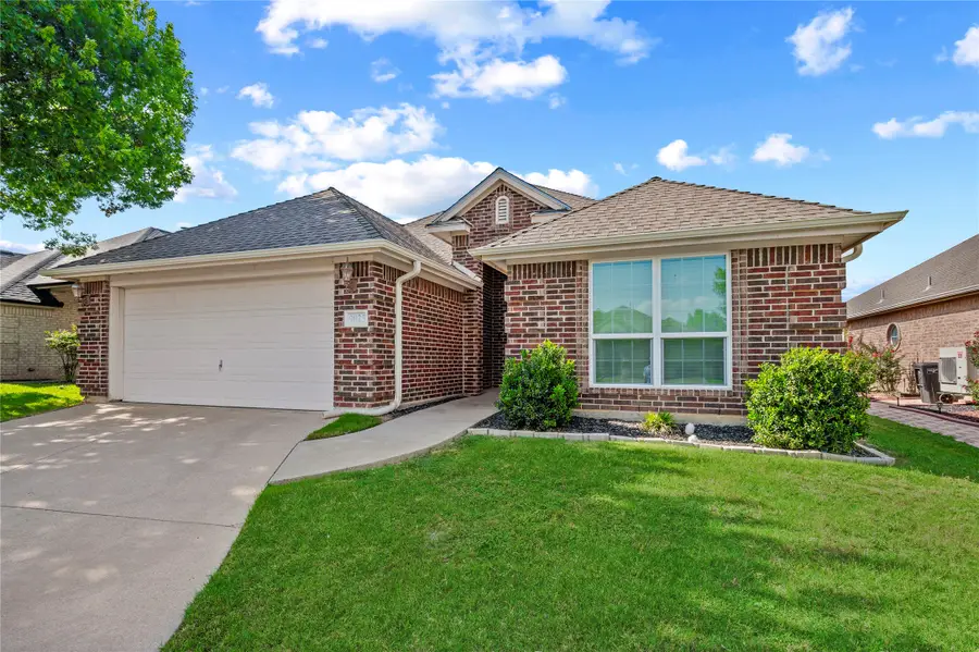 9025 River Falls Drive, Fort Worth, TX 76118 - #2