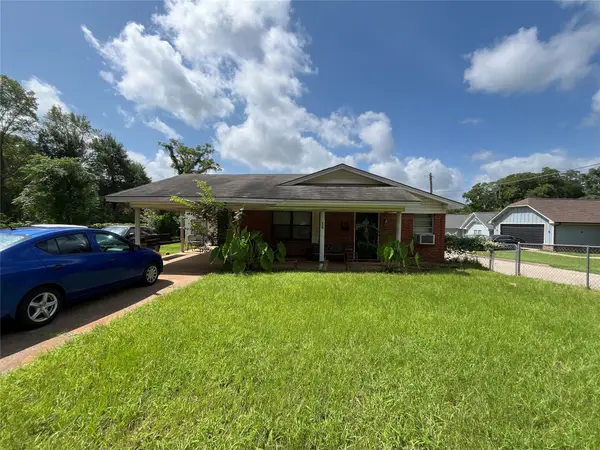 908 Birch Street, Palestine, TX 75801
