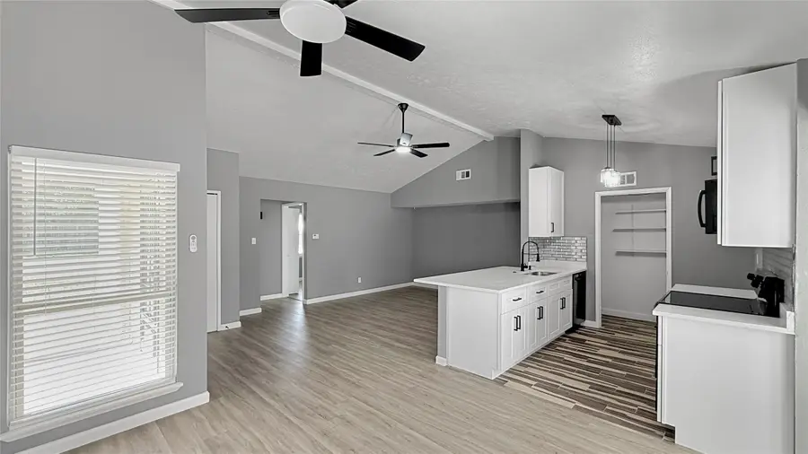 674 W Warrior Trail, Grand Prairie, TX 75052 - #2