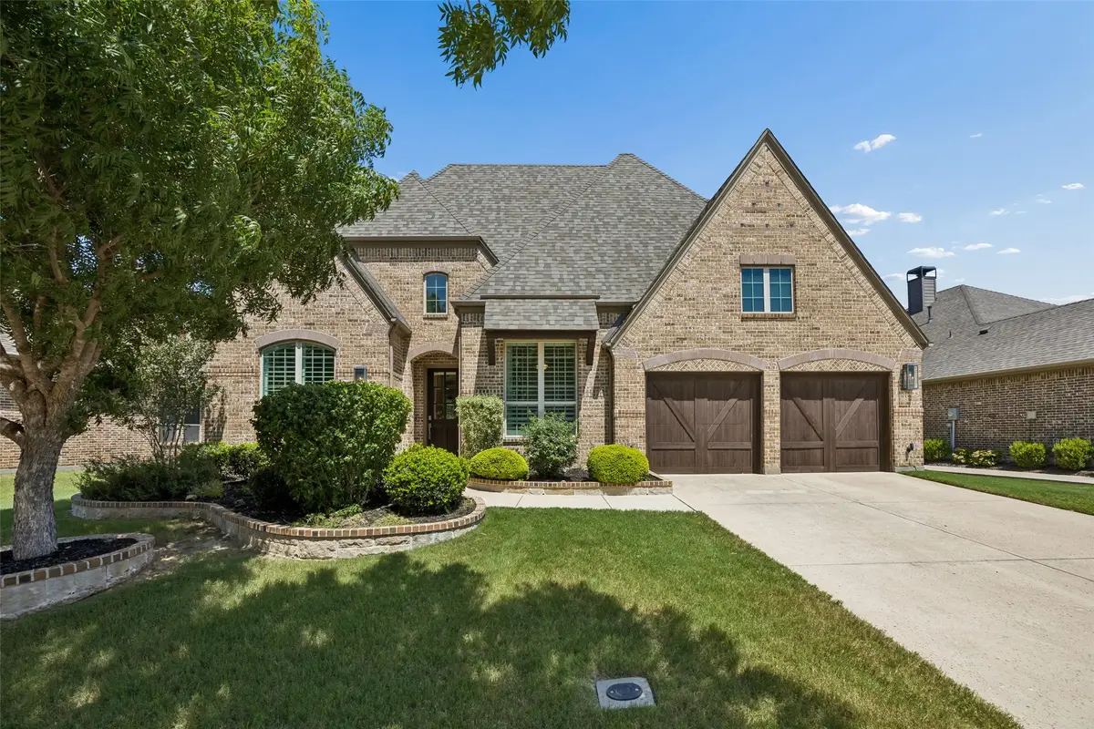 1004 W Bluff Way, Roanoke, TX 76262 - #1