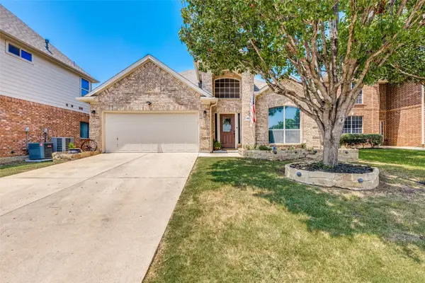 9813 Voss Avenue, Fort Worth, TX 76244