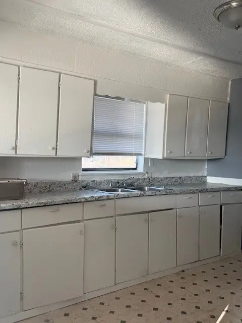 1630 Fitzhugh Avenue, Paris, TX 75460 - #3