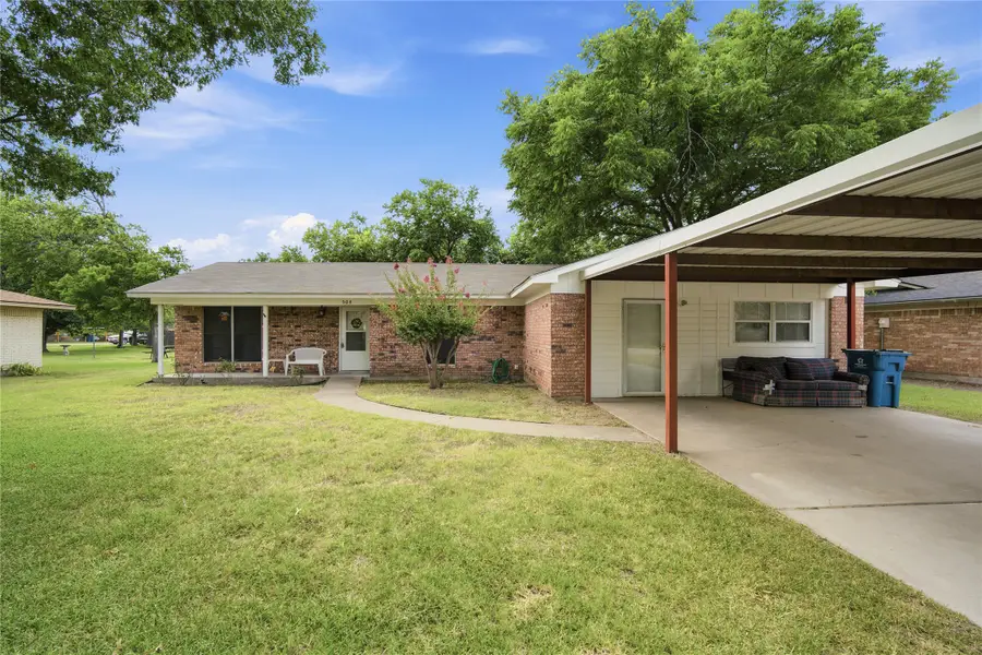 504 E Roosevelt Avenue, Whitney, TX 76692 - #2