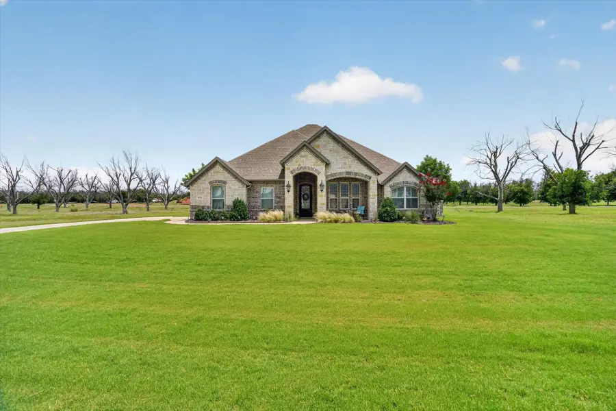 1136 Tremont Lane, Granbury, TX 76049 - #3