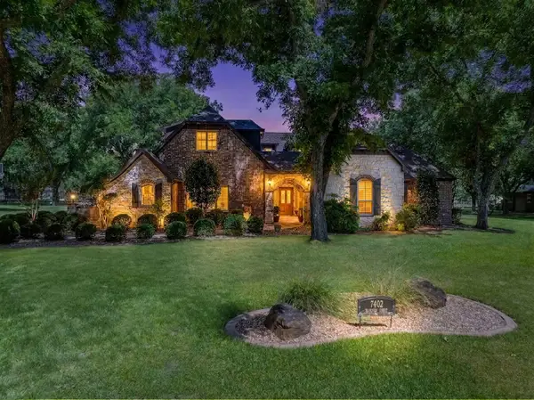 7402 Hanover Court, Granbury, TX 76049